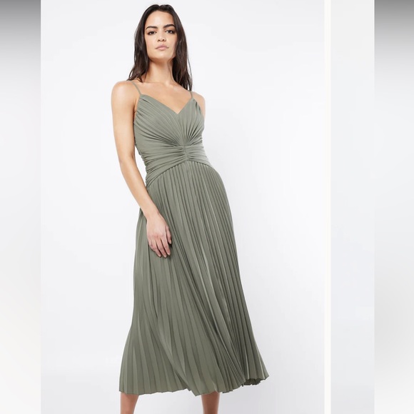 Sage Midi Dress with pleats - Picture 1 of 7